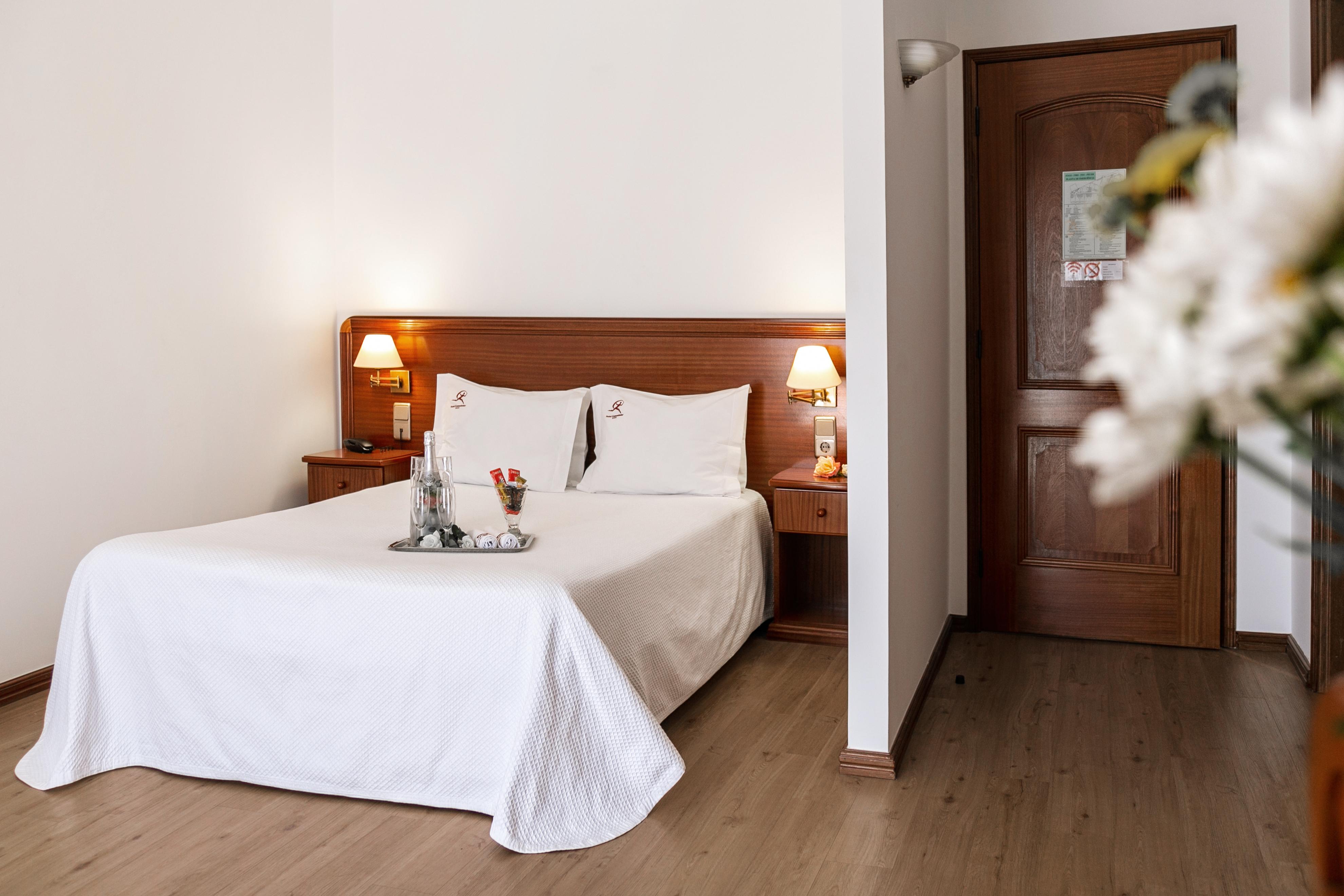 Hotel Comendador Бомбарал Екстериор снимка