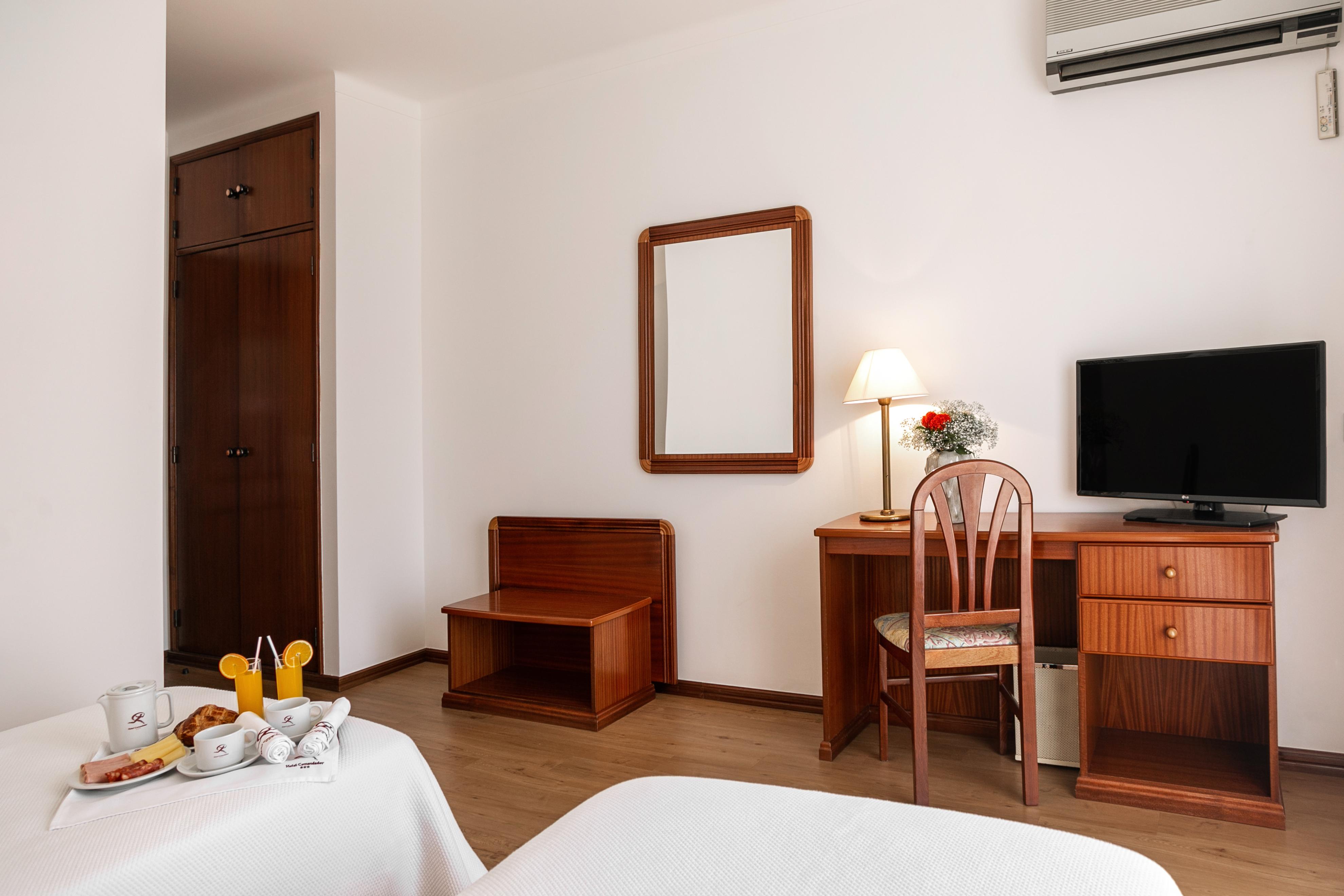 Hotel Comendador Бомбарал Екстериор снимка