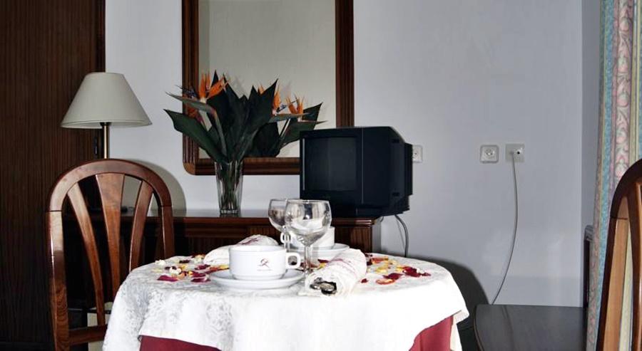 Hotel Comendador Бомбарал Екстериор снимка