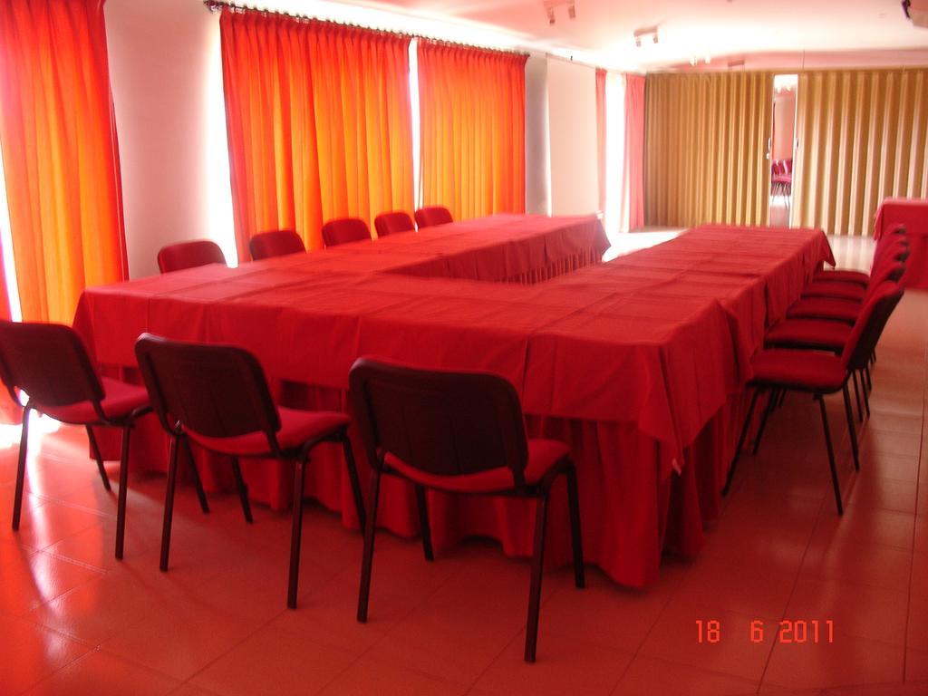 Hotel Comendador Бомбарал Екстериор снимка