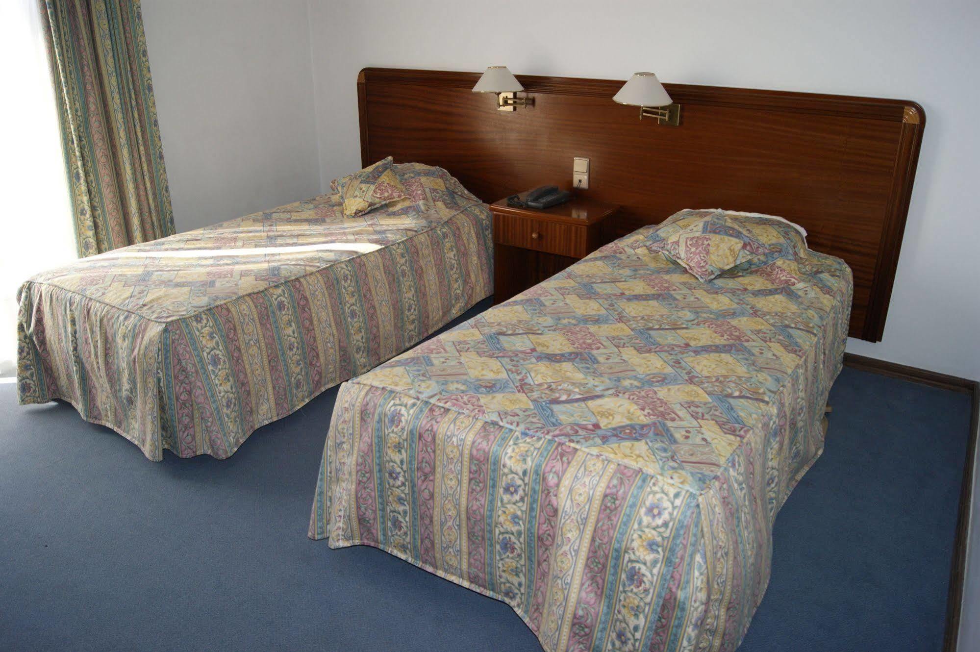 Hotel Comendador Бомбарал Екстериор снимка
