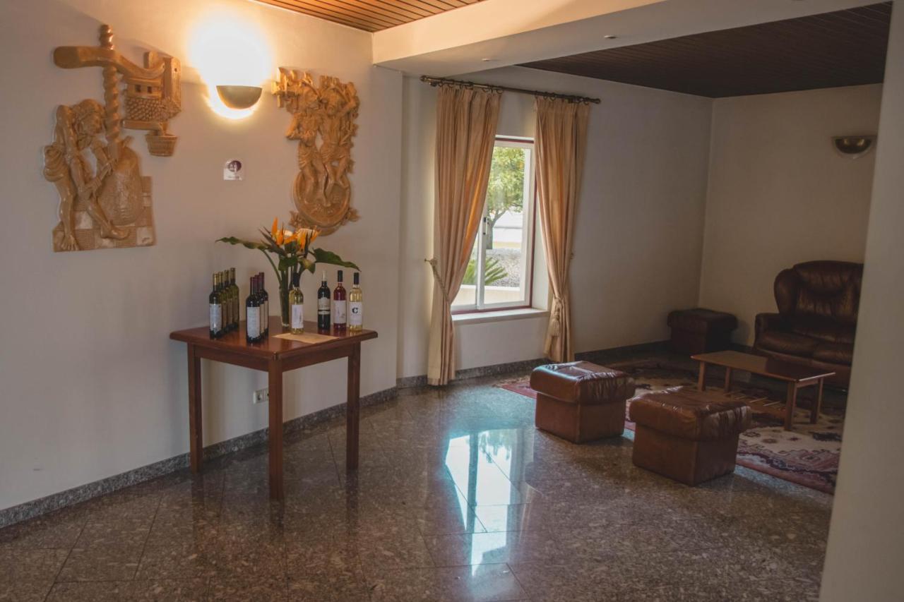 Hotel Comendador Бомбарал Екстериор снимка